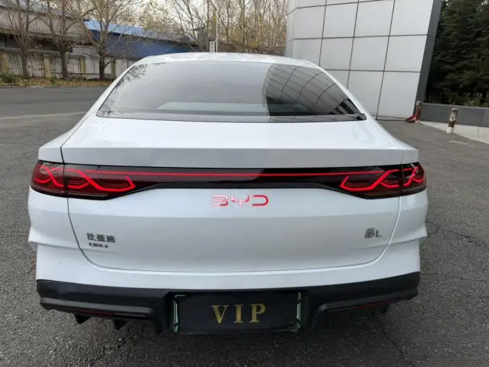 QinL DM 2024 Model DM-i 80KM Leading Model – фото 5