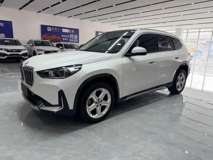 BMW X1 2023 Model sDrive20Li X Design Set – фото 1