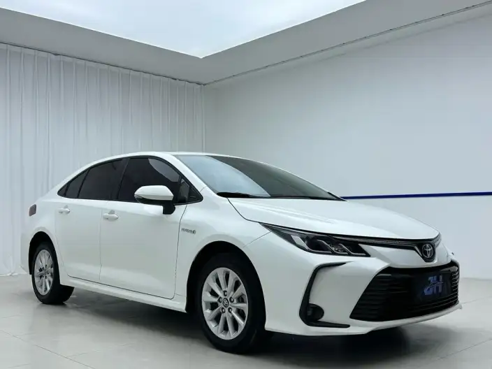Toyota Corolla 2021 Model Hybrid 1.8L E-CVT Elite Edition – фото 3