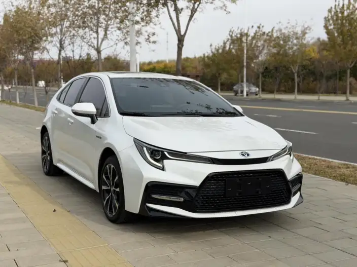 Toyota Levin 2022 Model Hybrid 1.8H E-CVT Sports Edition – фото 3