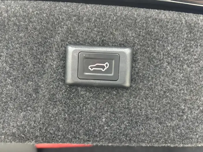 BMW 3 Series 2023 Model 320Li M Sports Set – фото 9