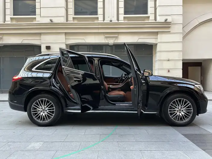 Mercedes-Benz GLC 2025 Model GLC 300 L 4MATIC Dynamic Model 5 seat – фото 6