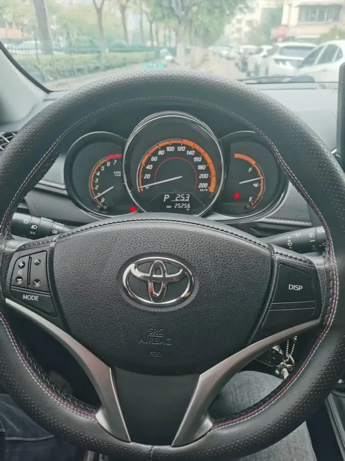 Toyota YARIS L Vios 2022 Model Zhixuan X 1.5L CVT Luxury PLUS Edition – фото 9