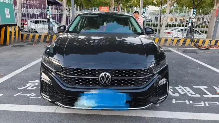 Volkswagen Passat 2023 Model Facelift 280TSI Starry sky Elite Edition – фото 2
