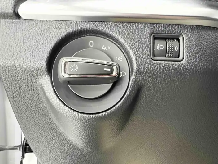 Skoda Kamiq 2023 Model Facelift 1.5L Automatic Comfort Edition – фото 9