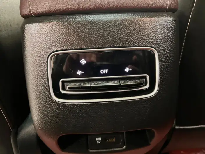 GAC Trumpchi M6 2021 Model Pro 270T Automatic Exclusive Edition – фото 8