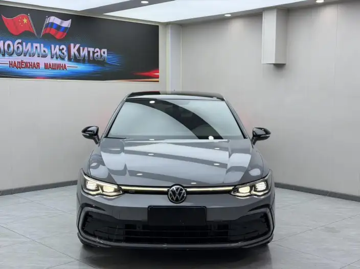 Volkswagen Golf 2023 Model 280TSI DSG R-Line Lite – фото 2