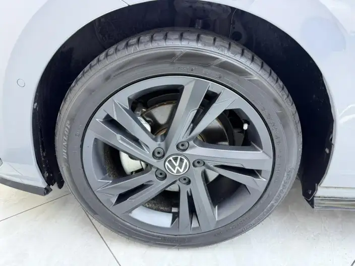 Volkswagen Golf 2023 Model 280TSI DSG R-Line Lite – фото 10