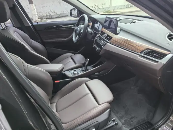 BMW X1 2022 Model sDrive25Li Leading Model – фото 6