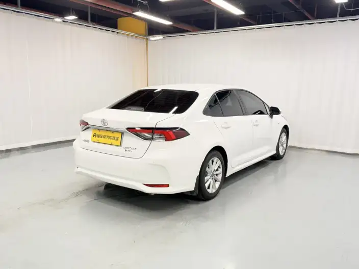 Toyota Corolla 2023 Model Intelligent Hybrid 1.8L E-CVT Elite Edition – фото 7