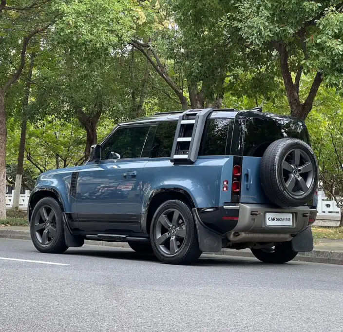 Land Rover Defender 2022 Model 90 P300 X-Dynamic HSE – фото 5