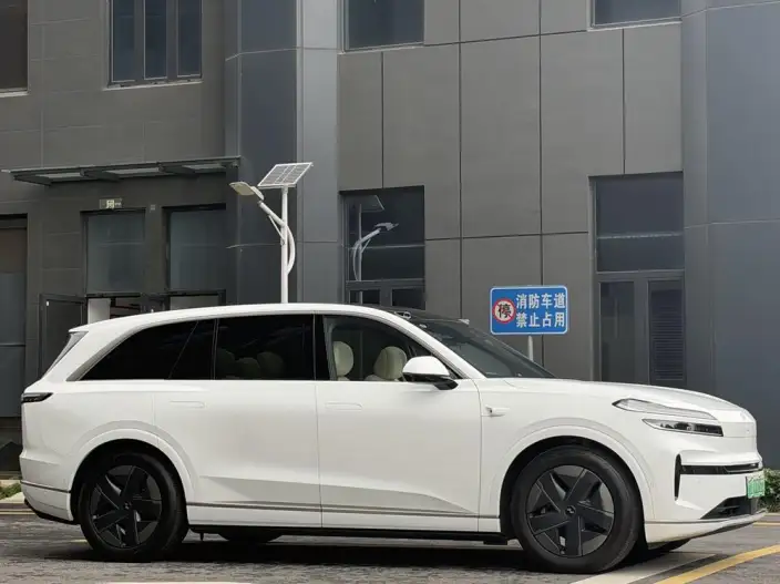 ONVO L90 2025 Model VII seat Edition Ultra – фото 5