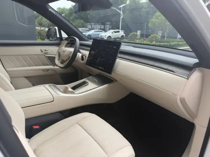 ONVO L90 2025 Model VII seat Edition Ultra – фото 10