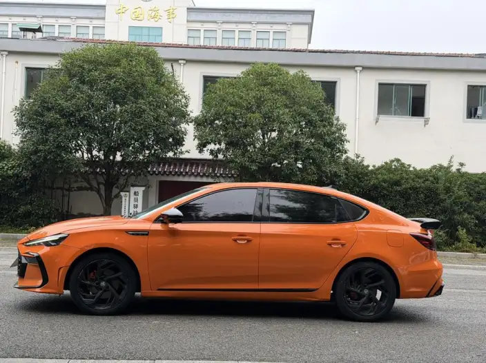 MG6 2021 Model Pro 1.5T Automatic Trendy Deluxe Edition – фото 4