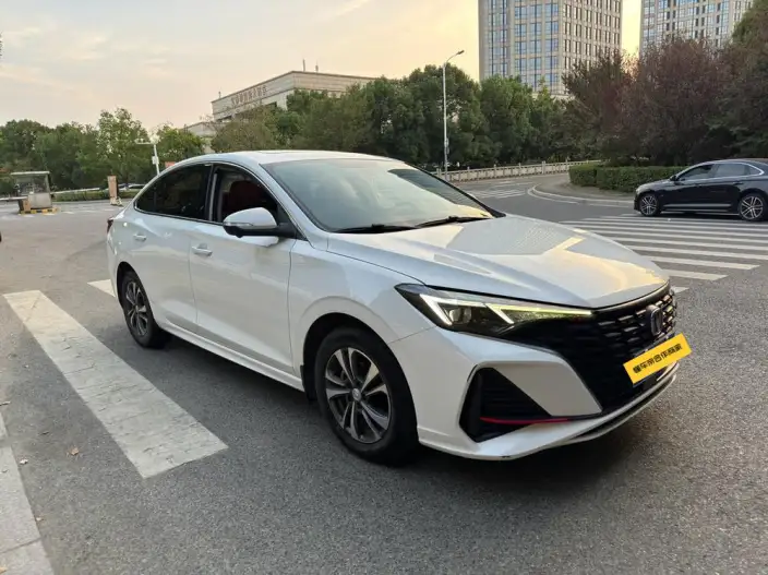 Changan Eado 2023 Model PLUS Changxiang Edition Blue whale NE 1.4T GDI DCT Noble Model – фото 3