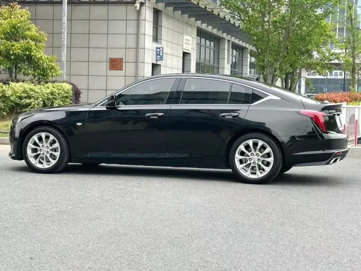 Cadillac CT5 2023 Model 28T Luxury Model Standard Edition – фото 4