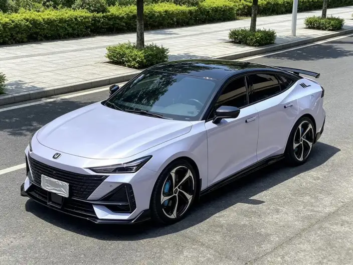 Changan UNI-V 2022 Model 1.5T Sports Edition – фото 1