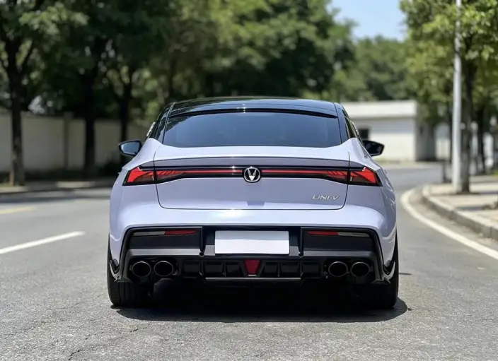 Changan UNI-V 2022 Model 1.5T Sports Edition – фото 4