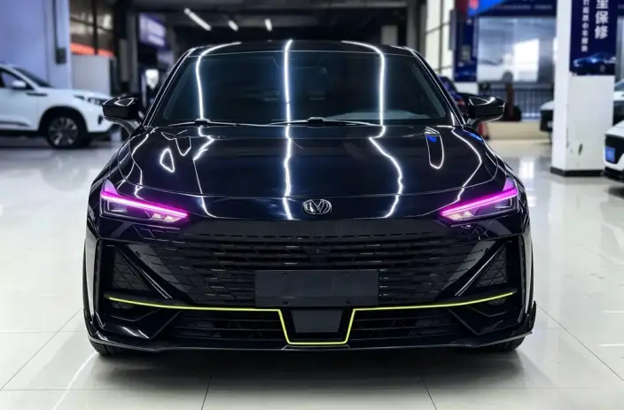 Changan UNI-V 2022 Model 1.5T Sports Edition – фото 2