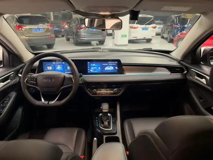 Ford Escort 2021 Model 1.5L Automatic Diamond Edition – фото 5