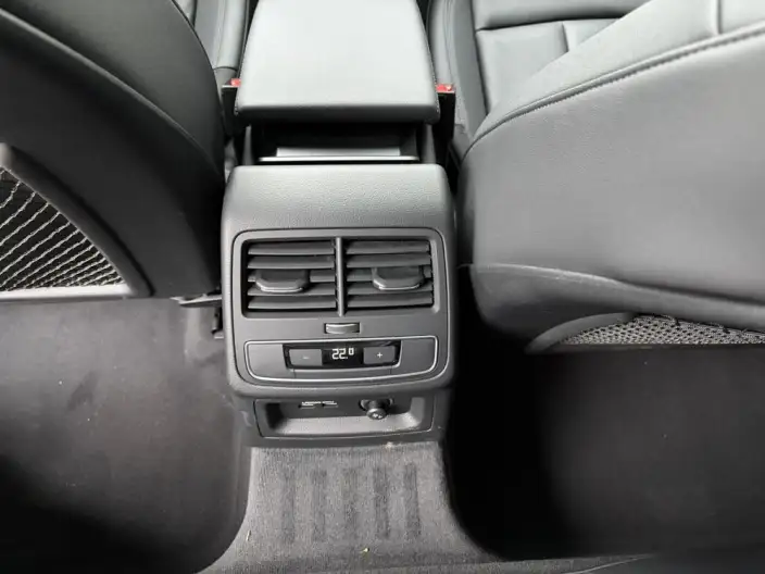 Audi A4 Imported 2023 Model Avant 40 TFSI Fashion Dynamic Model – фото 8