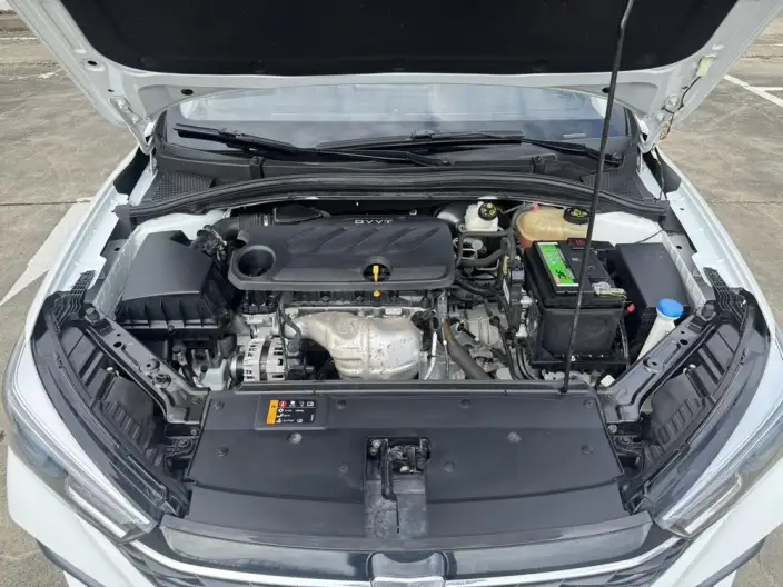 Roewe i5 2021 Model 1.5L CVT Diamond Edition – фото 7