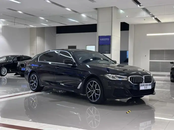 BMW 5 Series 2023 Model Facelift 530Li Exclusive Model M Sports Set – фото 3
