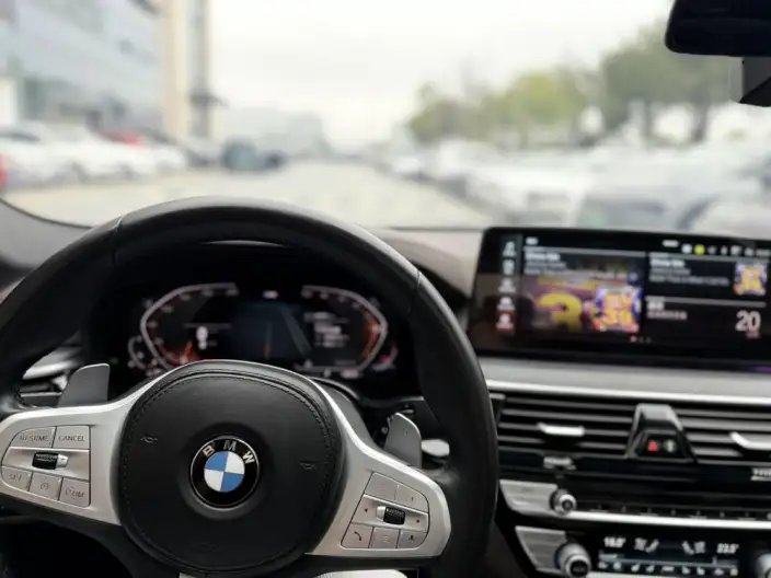 BMW 5 Series 2023 Model Facelift 530Li Exclusive Model M Sports Set – фото 8