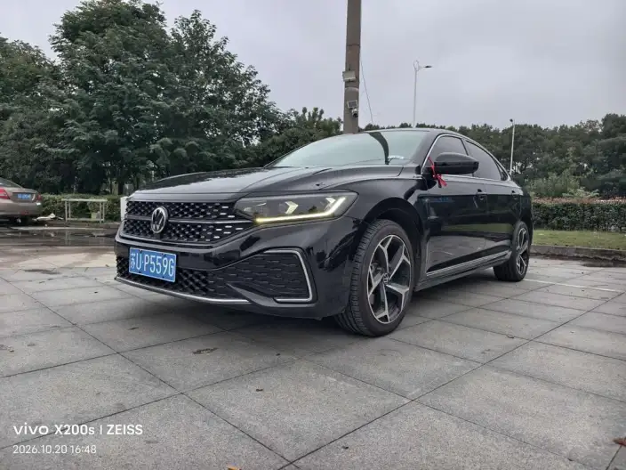 Volkswagen Passat 2024 Model 330TSI Starry sky Elite Edition – фото 1