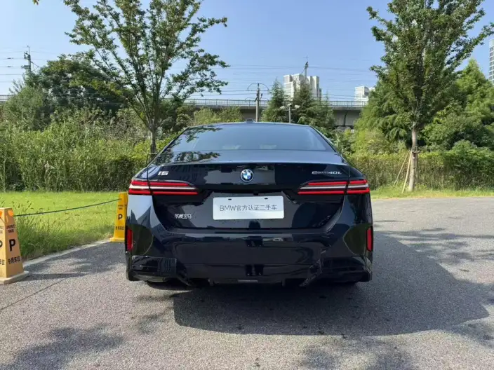 BMW i5 2025 Model eDrive40L M Sports Set – фото 4