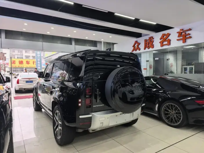 Land Rover Defender 2024 Model 110 3.0T P400 XS