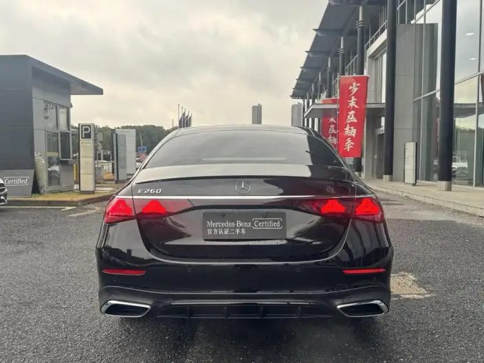 Mercedes-Benz E-Class Imported 2024 Model E 260 Sports Edition – фото 6