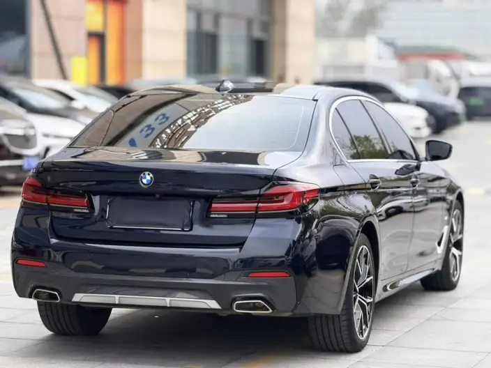 BMW 5 Series 2022 Model Facelift II 530Li Exclusive Model M Sports Set – фото 6