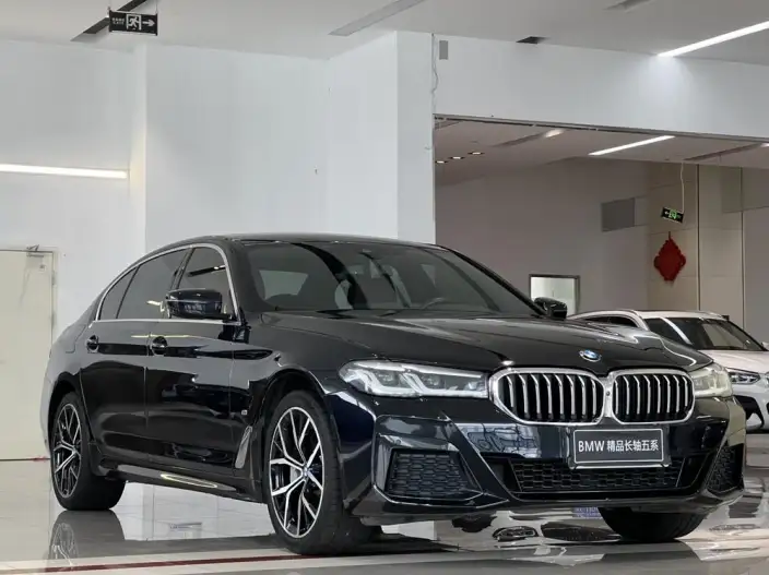 BMW 5 Series 2022 Model Facelift II 530Li Exclusive Model M Sports Set – фото 3