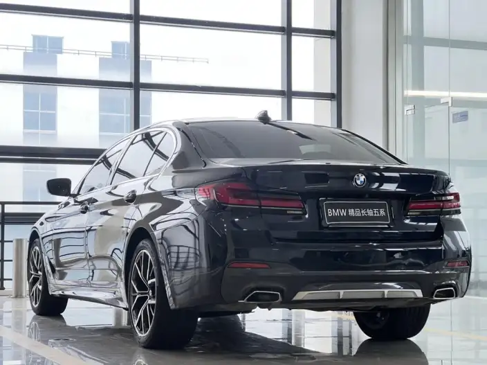 BMW 5 Series 2022 Model Facelift II 530Li Exclusive Model M Sports Set – фото 4