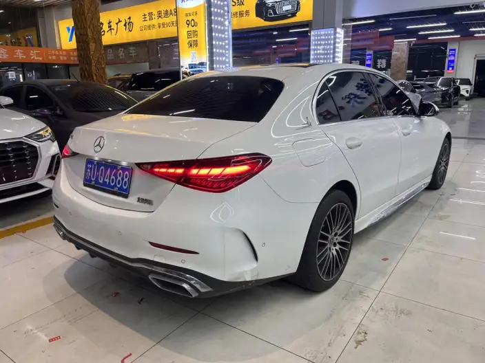 Mercedes-Benz C-Class 2025 Model C 260 L Sports Edition – фото 4