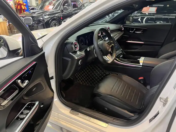 Mercedes-Benz C-Class 2025 Model C 260 L Sports Edition – фото 9