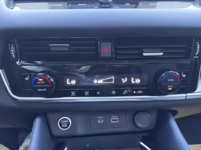 Nissan Qashqai 2023 Model 1.3T Ultimate Edition – фото 10