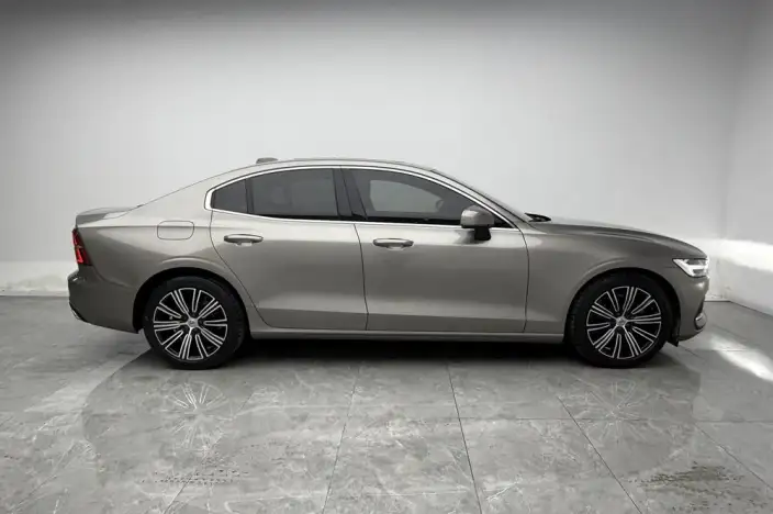 Volvo S60 2022 Model B4 Smart Range Deluxe Edition – фото 8