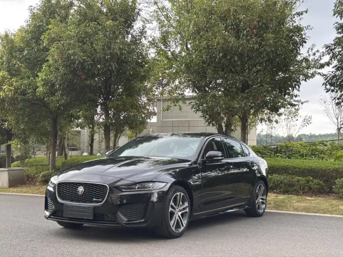 Jaguar XE L 2022 Model 2.0T 250PS R-DYNAMIC S Enterprising Sports Edition – фото 1