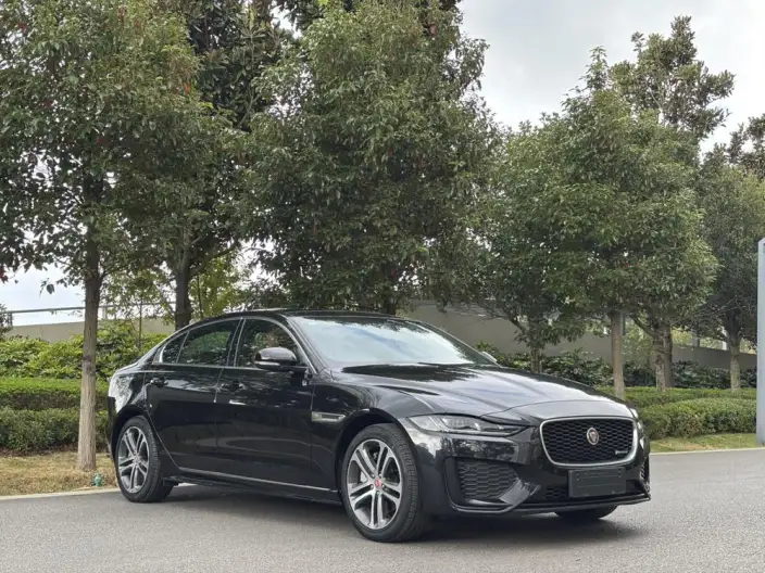 Jaguar XE L 2022 Model 2.0T 250PS R-DYNAMIC S Enterprising Sports Edition – фото 3