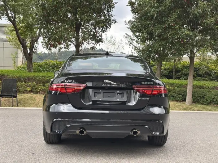 Jaguar XE L 2022 Model 2.0T 250PS R-DYNAMIC S Enterprising Sports Edition – фото 6
