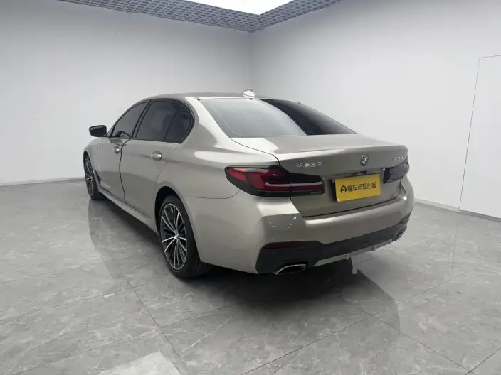 BMW 5 Series 2022 Model Facelift 530Li Leading Model M Sports Set – фото 5