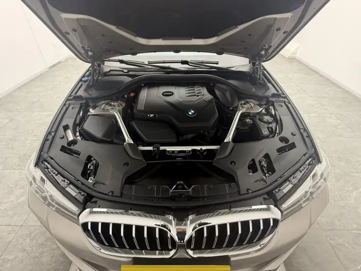 BMW 5 Series 2022 Model Facelift 530Li Leading Model M Sports Set – фото 10