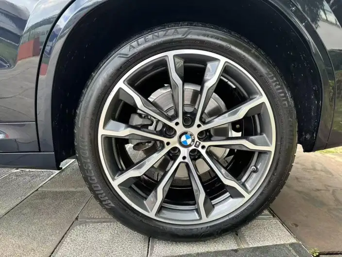 BMW X3 2023 Model xDrive30i Leading Model M Night Set – фото 8