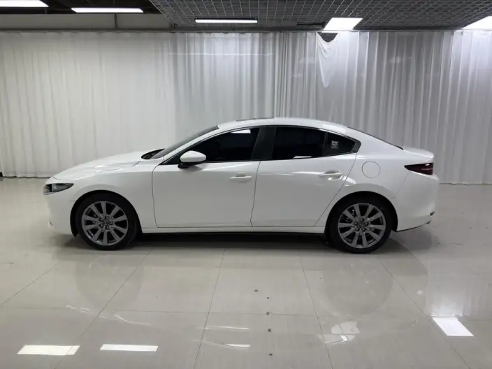 Mazda3 Axela 2023 Model 2.0L Automatic Zhi Zhen Edition – фото 4