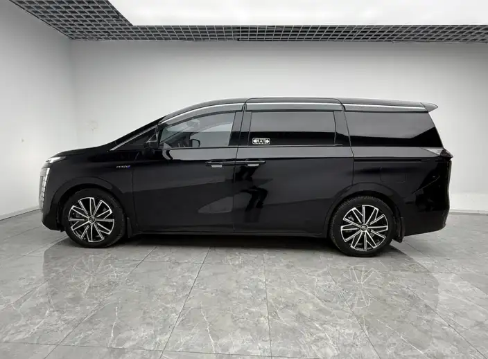 GAC Trumpchi E8 PHEV 2024 Model 2.0ATK 150km MAX Edition
