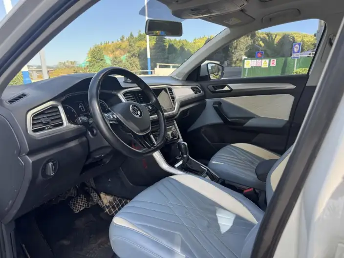 Volkswagen T-Roc 2022 Model 280TSI DSG 2WD R-Line Pro PLUS – фото 9