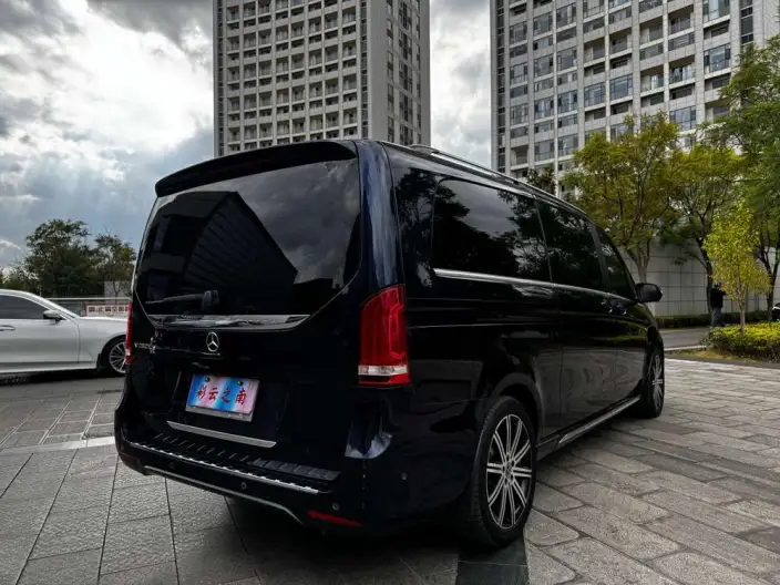 Mercedes-Benz V-Class 2021 Model V 260 L Long wheelbase Deluxe Edition – фото 7