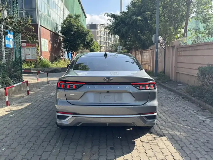 Ford Mondeo 2022 Model Facelift EcoBoost 245 Luxury Model – фото 5